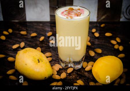 Summer Treat Mango Almond Shake Foto Stock