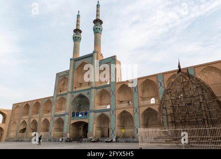 Complesso Amir Chakhmaq sullo sqare con lo stesso nome. Un grande nakhl è posto all'angolo. Yazd, Provincia di Yazd, Iran. Foto Stock