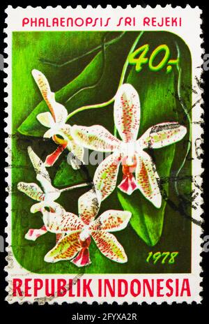 MOSCA, RUSSIA - 27 SETTEMBRE 2019: Francobollo stampato in Indonesia spettacoli Orchidee, 40 Rp - Rupiah indonesiano, serie, circa 1978 Foto Stock