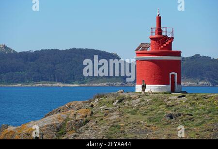 Faro in Galizia, costa atlantica della Spagna, Faro de Punta Robaleira, provincia di Pontevedra, Cangas, Cabo Home Foto Stock