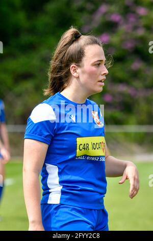 Neath, Galles. 30 maggio 2021. Megan Jones of Abergavenny Women durante la partita della Orchard Welsh Premier Women's League tra Swansea City Ladies e Abergavenny Women alla Llandarcy Academy of Sport di Neath, Galles, Regno Unito, il 30 maggio 2021. Credit: Duncan Thomas/Majestic Media/Alamy Live News. Foto Stock