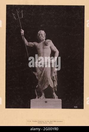 Immagine di poseidon; G 39. Poseidon (Nettuneo), (trovato sull'isola di Milo). Museo Nazionale di Atene; Grecia. Una statua di Poseidone, Dio del mare. La foto fa parte della serie fotografica della Grecia raccolta da Richard Polak. Foto Stock