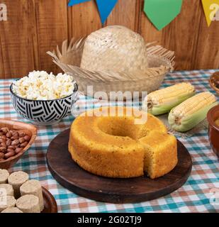 Tipico cibo brasiliano del festival di giugno. Festa junina. Foto Stock