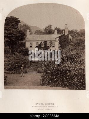 Vista esterna del monte Rydal e dei giardini, casa del poeta inglese William Wordsworth, Rydal, Inghilterra, 1870. Fotografia di Thomas Ogle (1813 - 1882). Foto Stock