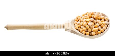 cucchiaio di legno con piselli gialli interi secchi isolati su bianco sfondo Foto Stock