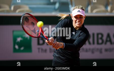 Angelique Curber della Germania durante le prove libere davanti al Roland-Garros 2021, torneo di tennis Grand Slam, Qualifiche, il 28 maggio 2021 allo stadio Roland-Garros di Parigi, Francia - Foto Rob Prange / Spagna DPPI / DPPI / LiveMedia Foto Stock