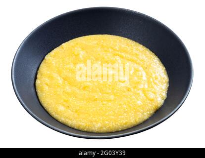 porridge di farina di mais cotto in ciotola grigia isolata su sfondo bianco Foto Stock