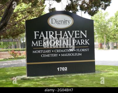 Santa Ana, California, USA 29 maggio 2021 UNA vista generale dell'atmosfera del Fairhaven Memorial Park a Santa Ana, California, USA. Foto di Barry King/Alamy Stock foto Foto Stock