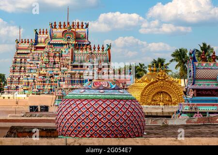 Northern Gopurams e Vimana, Sri Ranganathaswamy Tempio Srirangam, Trichy, Tamil Nadu, India Foto Stock