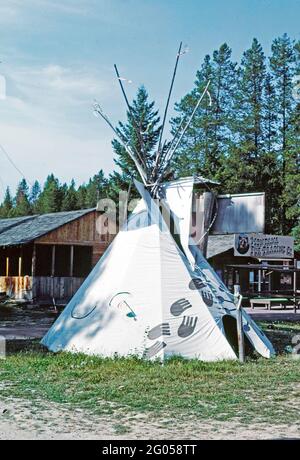 1980 America - Montana Fur Trading Co, Route 2, Hungry Horse, Montana 1987 Foto Stock