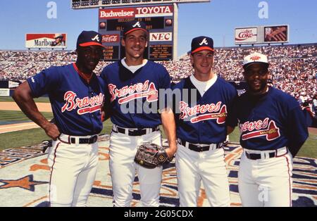 Atlanta Braves giocatori di baseball Ron Gant, John Smoltz, Tom Glavine e Terry Pendleton posa per una foto al Major League Baseball All-Star Game 1992 -- Please credito fotografo Kirk Schlea Foto Stock