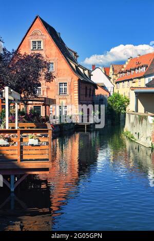 Il bel villaggio di Colmar in Alsazia Foto Stock