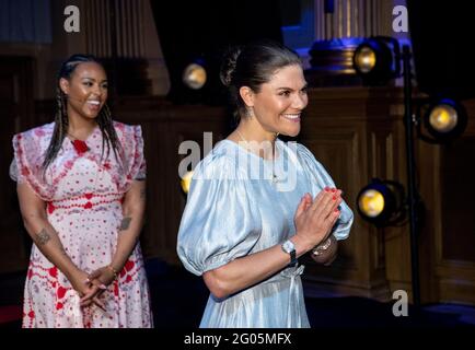 Crown Princess Victoria e Amie Bramme Sey che hanno ospitato l'Alma Award (l'Astrid Lindgren Memorial Award), una cerimonia digitale dovuta alla pandemia della corona. Stoccolma, Svezia, 31 maggio 2021 Foto: Christine Olsson / TT / codice 10430 Foto Stock