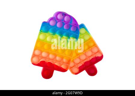 Immagine di due giocattoli antistress fidget nella forma icecream isolato su sfondo bianco. Pop IT gioco popolare. Foto Stock