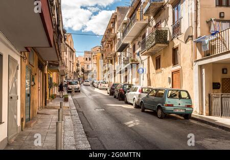 Monreale, Sicilia, Italia - 8 ottobre 2017: Paesaggio urbano di Monreale, è una città italiana della città metropolitana di Palermo in Sicilia. Foto Stock