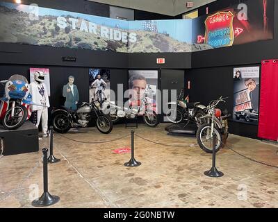 Mostra Star Rides all'interno del San Diego Automotive Museum, Balboa Park, California Foto Stock