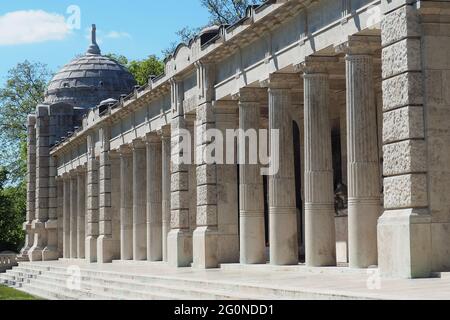 Arcades, Cimitero Kerepesi (cimitero nazionale della strada dei fumi), 8° distretto, Budapest, Ungheria, Magyarország, Europa Foto Stock