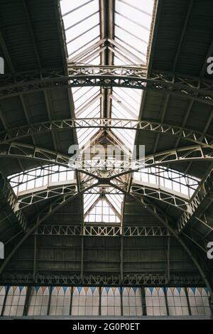 Elementi architettonici dell'interno della stazione ferroviaria di Vitebsky. Foto Stock