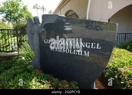 Lake Forest, California, USA 2 giugno 2021 UNA visione generale dell'atmosfera del cimitero dell'Ascensione il 2 giugno 2021 a Lake Forest, California, USA. Foto di Barry King/Alamy Stock foto Foto Stock