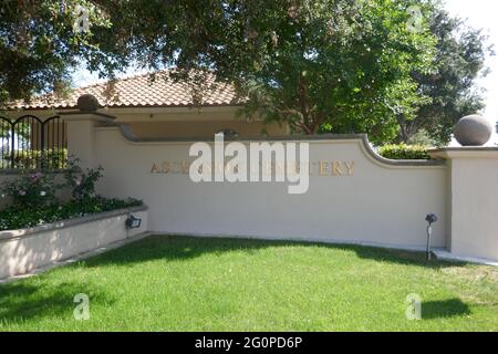 Lake Forest, California, USA 2 giugno 2021 UNA visione generale dell'atmosfera del cimitero dell'Ascensione il 2 giugno 2021 a Lake Forest, California, USA. Foto di Barry King/Alamy Stock foto Foto Stock