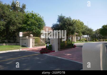 Lake Forest, California, USA 2 giugno 2021 UNA visione generale dell'atmosfera del cimitero dell'Ascensione il 2 giugno 2021 a Lake Forest, California, USA. Foto di Barry King/Alamy Stock foto Foto Stock