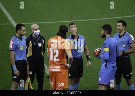 San Paolo, San Paolo, Brasile. 2 Giugno 2021. (SPO) Coppa del Brasile: Cornici e Atletico Goianiense. 2 giugno 2021, Sao Paulo, Brasile: Partita di calcio tra Corinrthians e Atletico Goianiense, valida per la terza fase della Coppa di Calcio del Brasile, tenutasi alla Neo Quimica Arena, a Sao Paulo, il mercoledì sera (2). Credit: LECO Viana/TheNews2 Credit: LECO Viana/TheNEWS2/ZUMA Wire/Alamy Live News Foto Stock