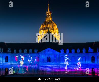 FRANCIA. PARIGI (7° DISTRETTO). CORTILE INVALIDES: ' LA NOTTE DEGLI INVALIDES 2018 ', ' 1918, LA NASCITA DI UN NUOVO MONDO '(CREAZIONE: BRUNO SEILLIER) Foto Stock