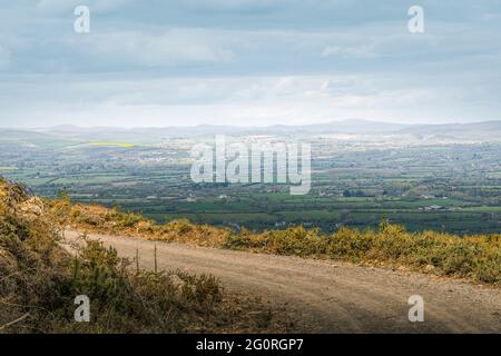 Paesaggio irlandese. Vista dalla collina Tara nei dintorni. Contea di Wexford. Irlanda. Foto Stock