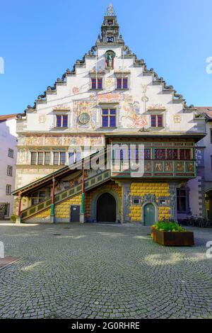 Imponente Municipio Vecchio a Lindau, costruito nel 1422-1436. Vista da Bismarckplatz. Lindau, Baviera (Baviera), Germania. Foto Stock