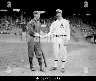 Johnny Evers, Boston Braves & Eddie Plank, Philadelphia Atheletics, World Series 1914. Foto Stock