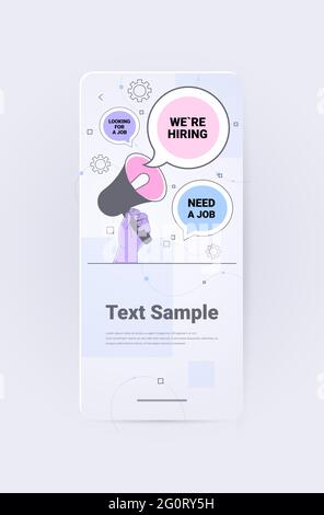 hr manager altoparlante che tiene la mano che stiamo assumendo unisciti a noi i posti vacanti di parola aperti hanno bisogno di un concetto di reclutamento di lavoro Illustrazione Vettoriale
