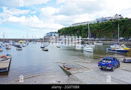 Saundersfoot Harbour, Pembrokeshire, Galles Foto Stock