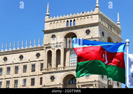 Baku, Azerbaigian. 03 giugno 2021. Circuito atmosfera - bandiere. Gran Premio di Azerbaigian, giovedì 3 giugno 2021. Circuito cittadino di Baku, Azerbaigian. Credit: James Moy/Alamy Live News Foto Stock