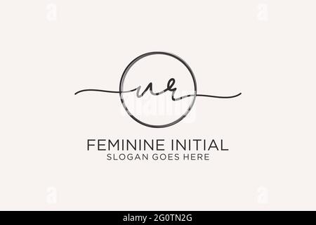 UR logo manoscritto con logo vettoriale a forma di cerchio di firma iniziale, matrimonio, moda, floreale e botanico con template creativo. Illustrazione Vettoriale