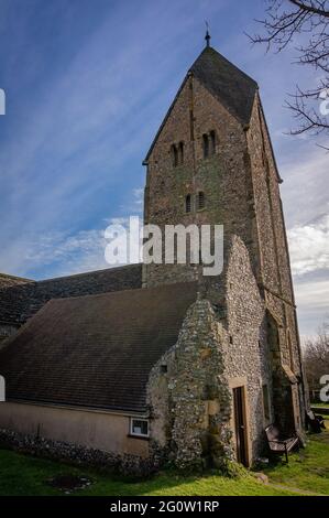 La Chiesa di Santa Maria la Beata Vergine a Sompting vicino Worthing, West Sussex, Regno Unito Foto Stock