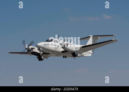 KONYA, TURCHIA - 26 giugno 2019: Diversi aerei della forza aerea turca, tra cui Beechcraft si riuniscono per un esercizio militare conosciuto come Aquila Anatolia. Pilota Foto Stock