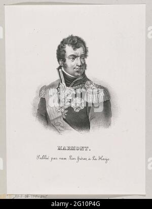 Ritratto Agosto Frédéric Louis Viesse de Marmont. Auguste Frédéric Louis Viesse de Marmont, Duca di Ragusa (Châtillon sur Seine, 20 luglio 1774 – Venezia, 2 marzo 1852), è stato un generale francese. Busto in uniforme, destra. Libero ad un dipinto di Paulin Jean-Baptiste Guérin (1783-1855) Foto Stock