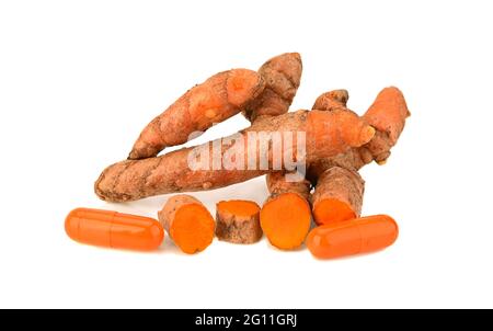 Curcuma isolati su sfondo bianco Foto Stock