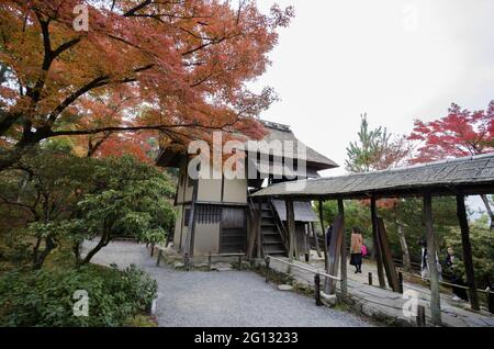 KYOTO, GIAPPONE - 16 dicembre 2019: Kyoto, Giappone - 27 novembre 2019: Shigure-tei all'interno dei giardini del tempio Kodaiji a Kyoto Giappone. Foto Stock