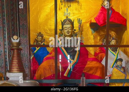 Faccia del Buddha di Goutama, simbolo religioso buddista, Monastero di Sangchen Dorjee - Sikkim , India Foto Stock