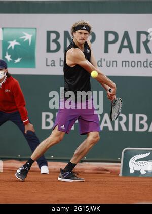 Parigi, Francia. 04 giugno 2021. Alexander Zverev della Germania durante il Roland-Garros 2021, torneo di tennis Grand Slam il 4 giugno 2021 allo stadio Roland-Garros di Parigi, Francia - Photo Nicolo Knighman / DPPI / LiveMedia Credit: Independent Photo Agency/Alamy Live News Foto Stock