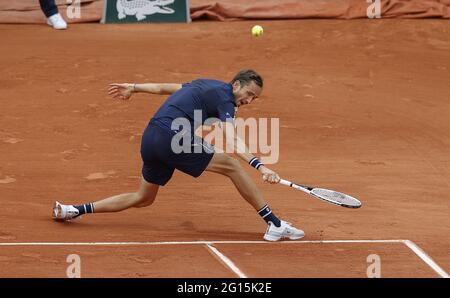 Parigi, Francia. 04 giugno 2021. Daniil Medvedev della Russia durante il Roland-Garros 2021, torneo di tennis Grand Slam il 4 giugno 2021 allo stadio Roland-Garros di Parigi, Francia - Photo Nicolo Knighman / DPPI / LiveMedia Credit: Independent Photo Agency/Alamy Live News Foto Stock