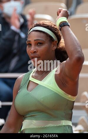 Parigi, Francia. 04 giugno 2021. Serena Williams durante il 2021 French Open al Roland Garros il 4 giugno 2021 a Parigi, Francia. Foto di Laurent Zabulon/ABACAPRESS. Credit: Abaca Press/Alamy Live News Foto Stock