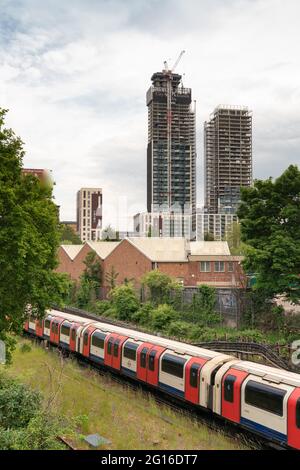 London underground train at Park royal, england Foto Stock