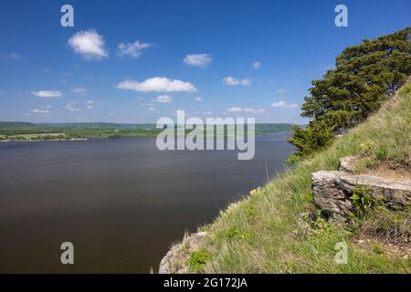 Vista panoramica sul fiume Mississippi al confine tra Wisconsin e Minnesota. Foto Stock