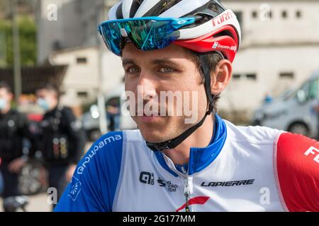 Rudy Molard (Team Groupama- FDJ) visto prima della prima tappa del Tour des Alpes-Maritimes et du Var. La 53° edizione del Tour des Alpes-Maritimes et du Var Nice-Matin (2.1) tra Biot e Gourdon (Alpes-Maritimes) si svolge dal 19 febbraio al 21 febbraio 2021. La prima tappa tra Biot e Gourdon (Alpi Marittime) è di 183, 9 chilometri di lunghezza. Il vincitore di questa prima tappa è l'olandese Bauke Mollema, (Team Trek Segafredo). Il vincitore della classifica generale finale è l’italiano Gianluca Brambilla (Team Trek Segafredo). (Foto di Laurent Coust/SOPA Images/Sipa USA) Foto Stock