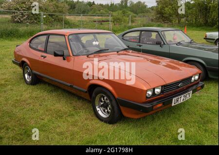 Ford Capri segna tre in una mostra di auto classica a Norfolk Foto Stock