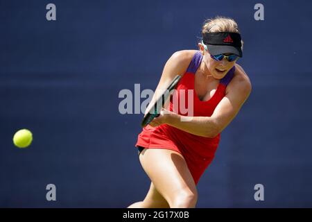 I Katie Volynets degli Stati Uniti in azione contro Georgina Garcia Perez della Spagna durante il giorno uno del Viking Open al Nottingham Tennis Center. Data immagine: Sabato 5 giugno 2021. Foto Stock