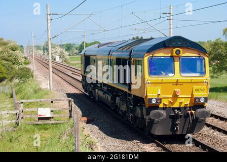 Locomotiva GBRF Classe 66 a Prestbury, Cheshire Foto Stock