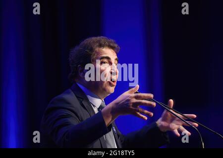 Christian Jacob, presidente del partito 'Les Republicains' (LR), ha pronunciato un discorso a sostegno del candidato Renaud Muselier durante il suo primo incontro nella campagna elettorale regionale. Renaud Muselier è membro del partito repubblicano (LR) e presidente della regione SUD. Corre per la propria successione nelle elezioni regionali che si terranno il 20 e 27 giugno 2021. È fortemente minacciato in questa elezione da Thierry Mariani, rappresentante del partito di estrema destra Rassemblement National (RN). Renaud Muselier ha fatto un accordo con il partito di governo (LaRem) in questa elezione, che si è dispiaciuto Foto Stock